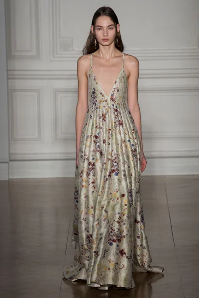 Look 24